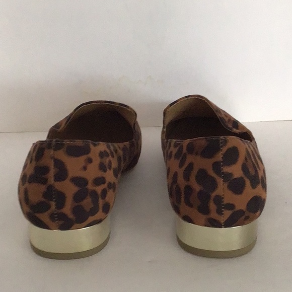 💥💥SHOEDAZZLE💥💥.         ANIMAL PRINT LOAFERS - Picture 4 of 6
